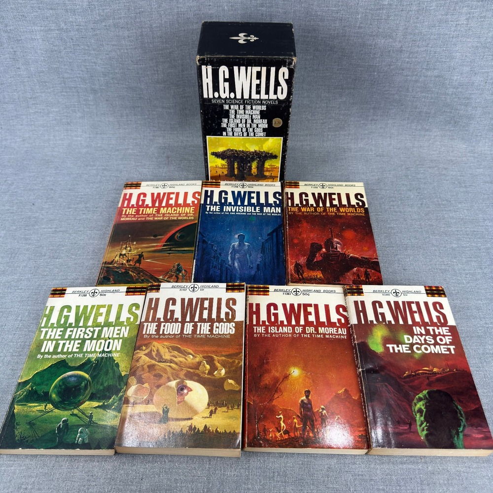 H.G. Wells Seven Science Fiction Novels Vintage Berkley Paperback Box Set
